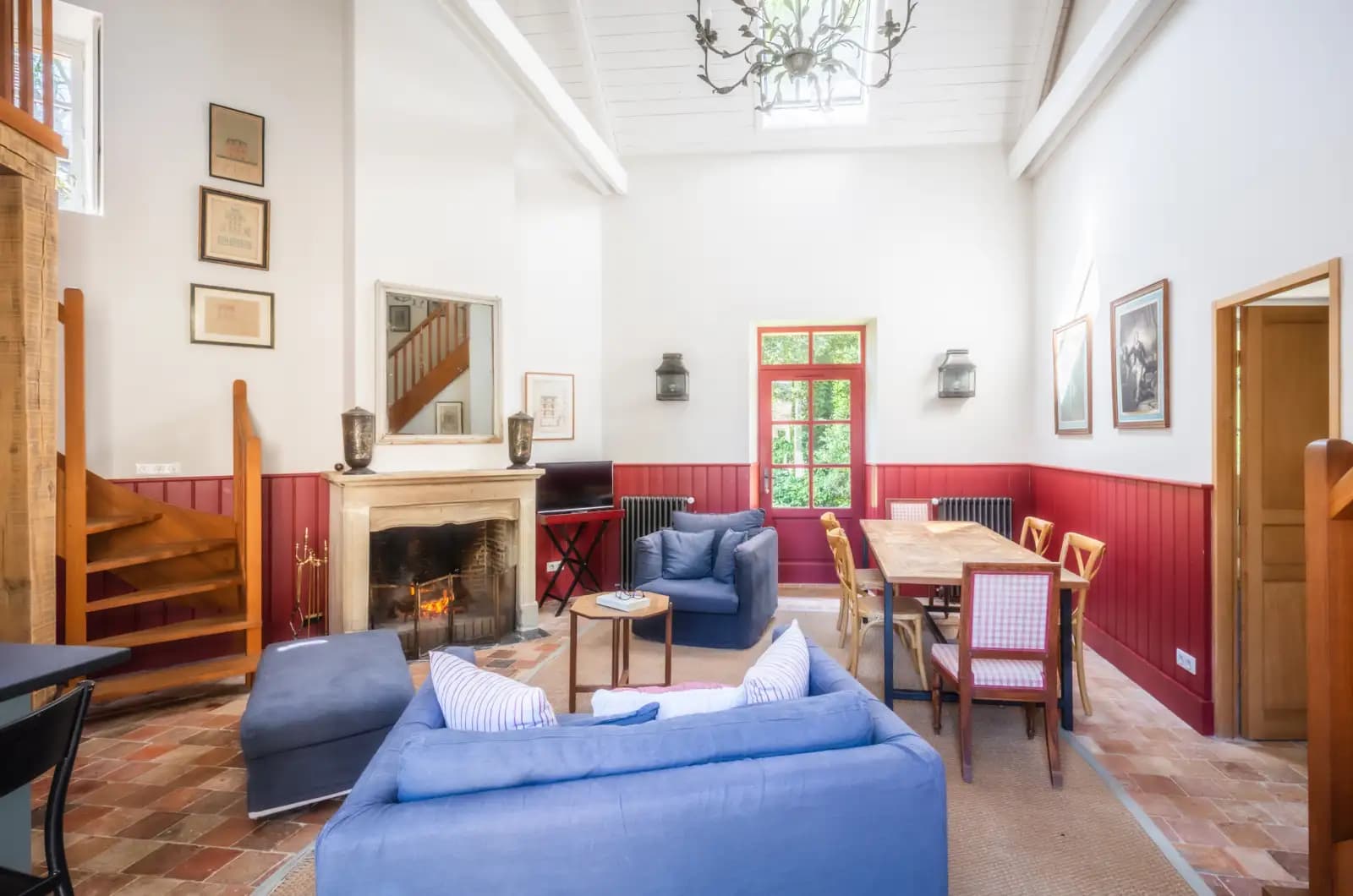 Le Hameau (Moulin + Pompe + Atelier)